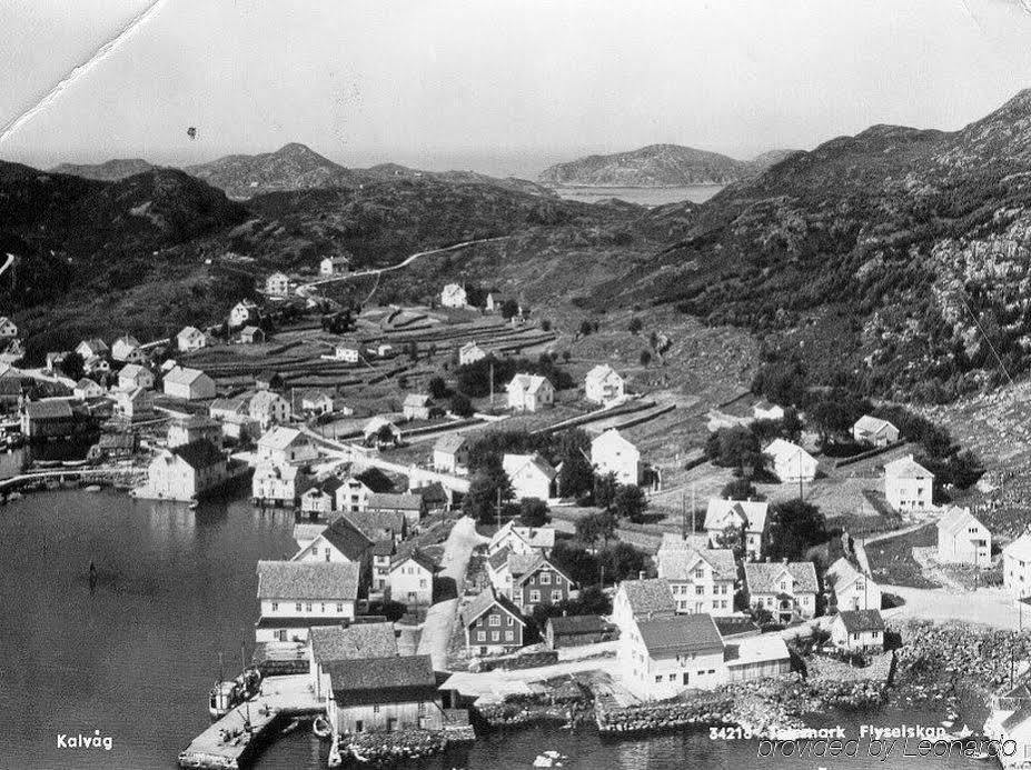 Отель Knutholmen Kalvag Экстерьер фото